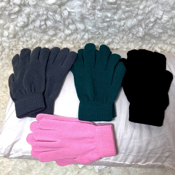 Other - Colorful Knit Gloves Set